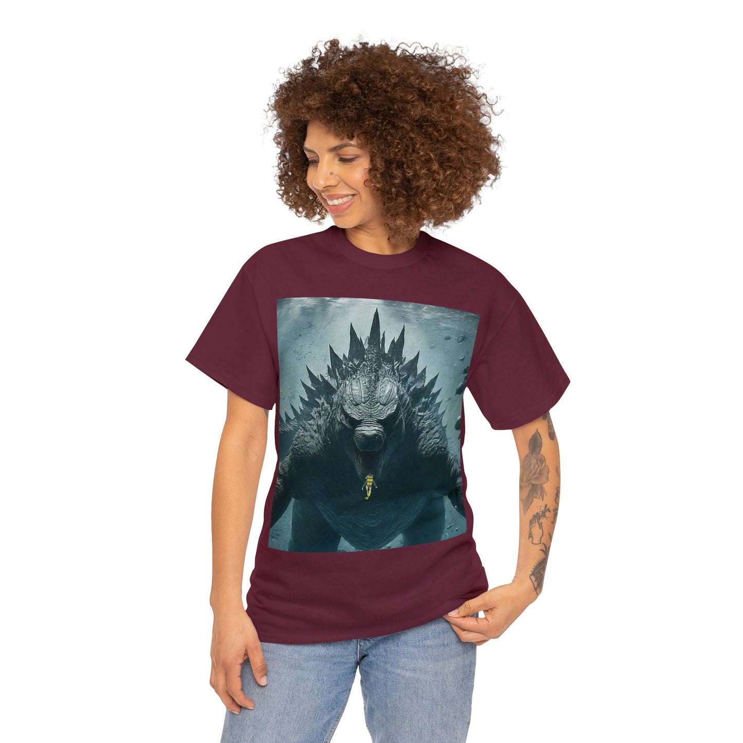 Godzilla deep sea close encounter: Unisex Heavy Cotton Tee