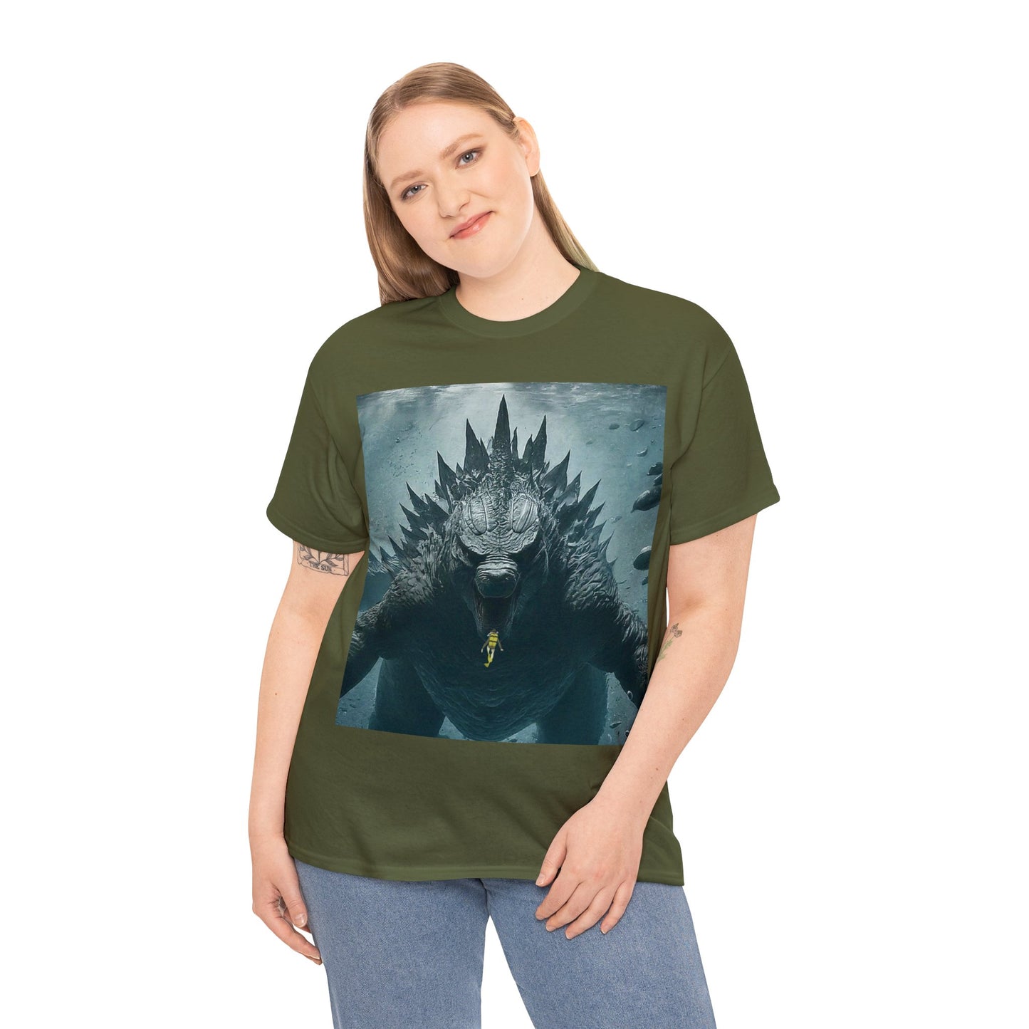 Godzilla deep sea close encounter: Unisex Heavy Cotton Tee