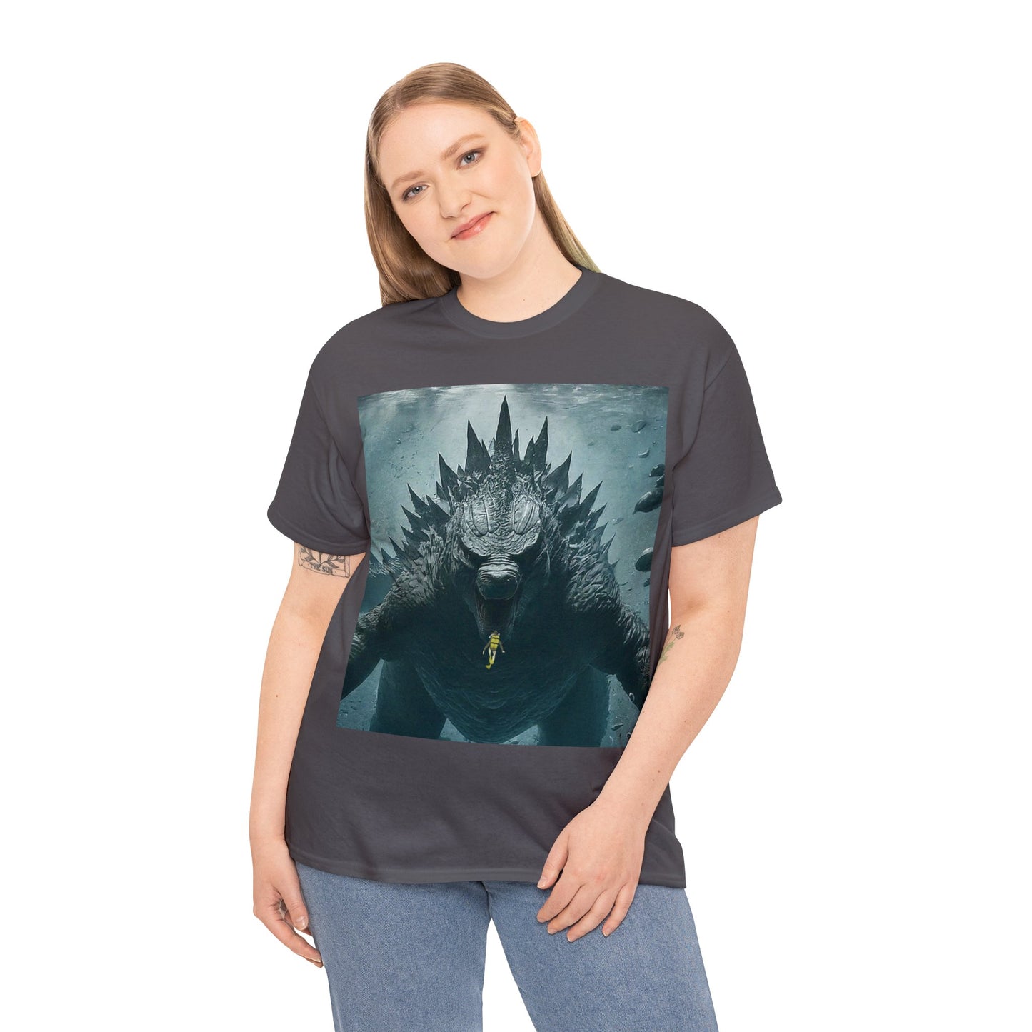 Godzilla deep sea close encounter: Unisex Heavy Cotton Tee